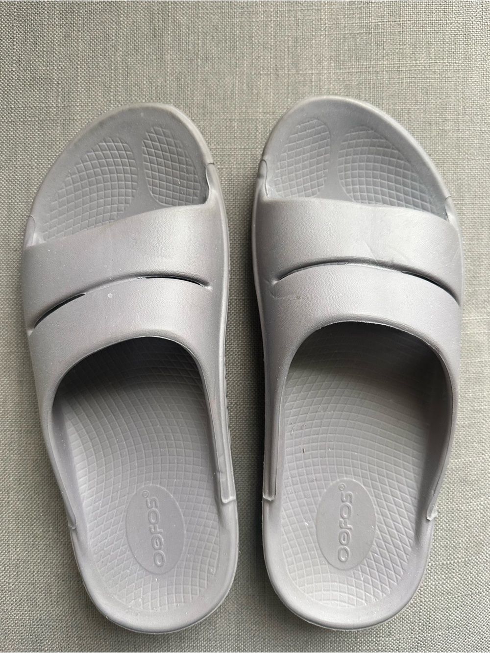 OOFOS Recovery Slide Sandals in Light Lavender